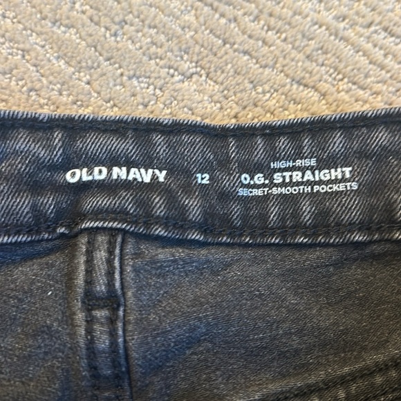 NWOT Old Navy Black High Rise OG Straight Cutoffs 12 - Picture 3 of 3